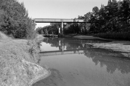 Bridge over the Wollombi Brook, Warkworth, 2001