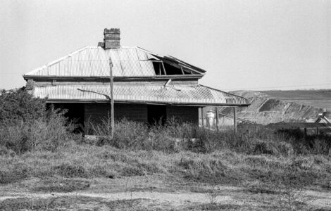 Abandoned Farmhouse, Warkworth, 2001